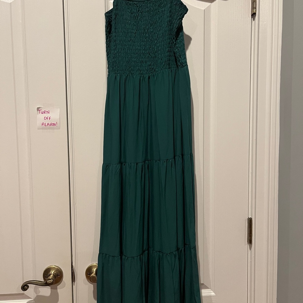 Women’s Emerald Green Maxi Dress - Sleeveless Tiered Design